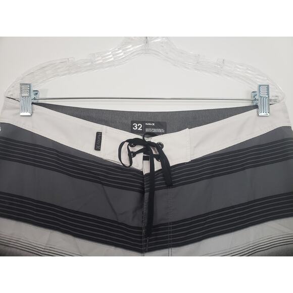 (M5) Hurley Phantom Mens Board Shorts Size 32 Black Gray Striped Swim - Picture 2 of 8